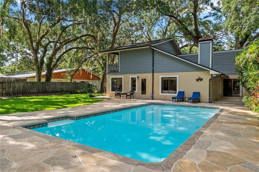 For Sale: $585,000 (3 beds, 2 baths, 1998 Square Feet)