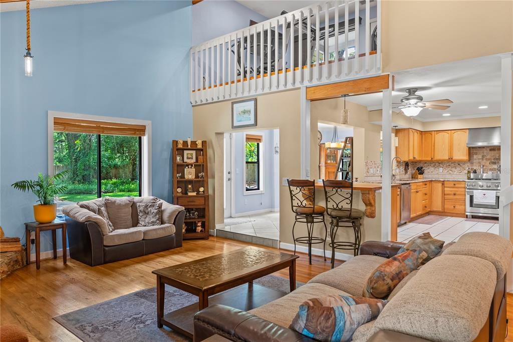 For Sale: $585,000 (3 beds, 2 baths, 1998 Square Feet)