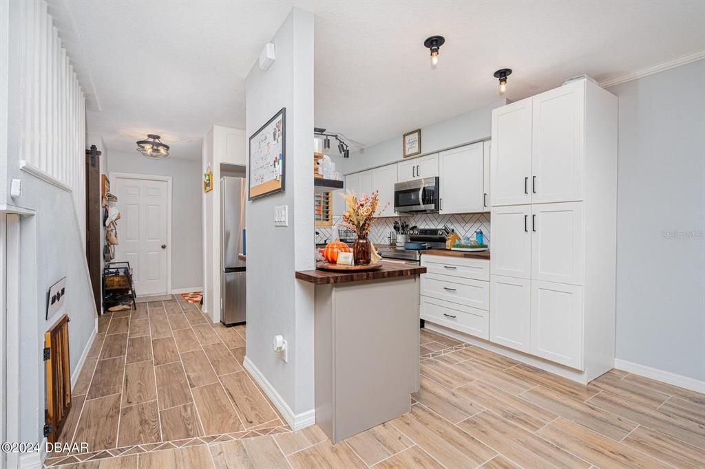 В аренду: $1,995 (2 спален, 2 ванн, 1428 Квадратных фут)