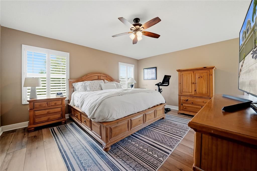 For Sale: $393,000 (3 beds, 2 baths, 1700 Square Feet)