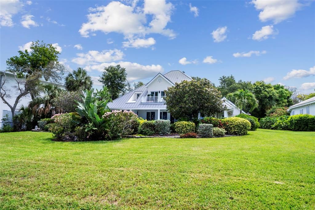 For Sale: $3,250,000 (4 beds, 3 baths, 4383 Square Feet)