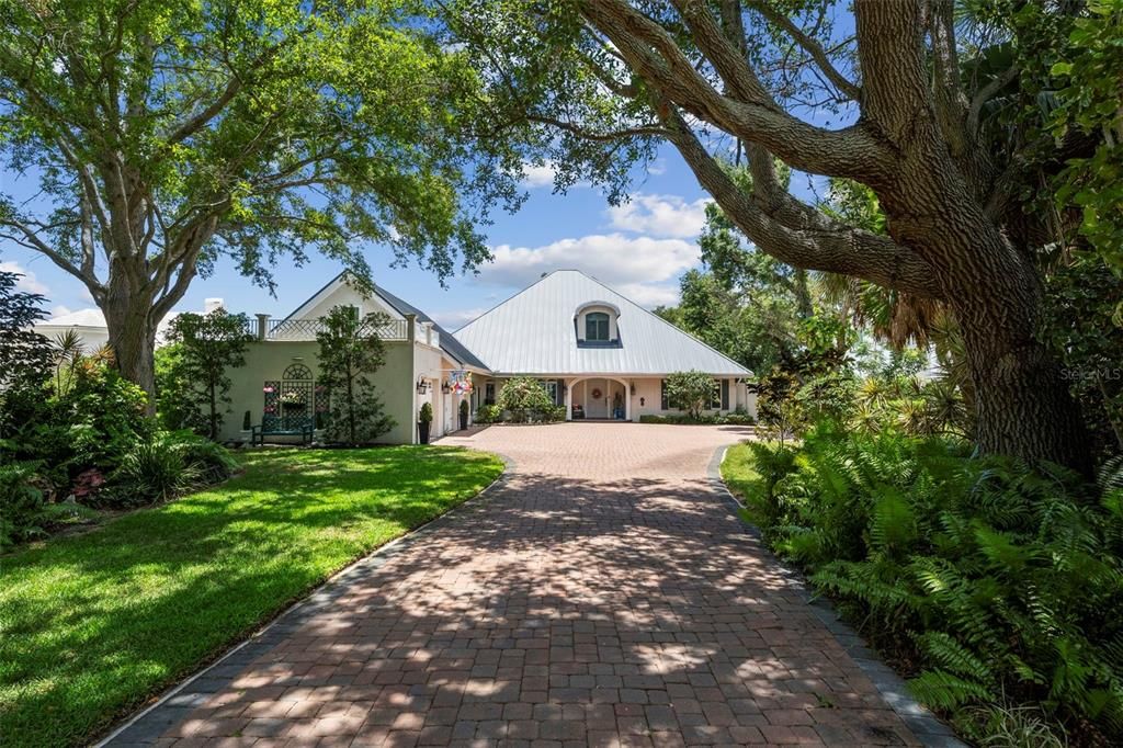 For Sale: $3,250,000 (4 beds, 3 baths, 4383 Square Feet)