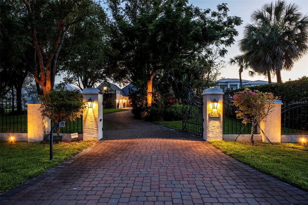 For Sale: $3,250,000 (4 beds, 3 baths, 4383 Square Feet)