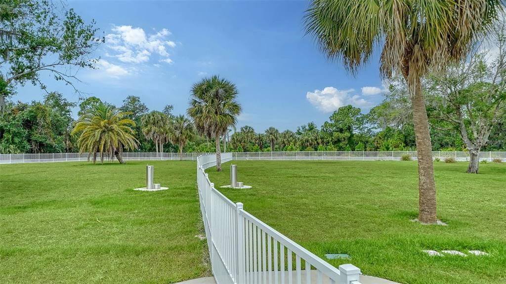 На продажу: $389,000 (3 спален, 2 ванн, 1836 Квадратных фут)