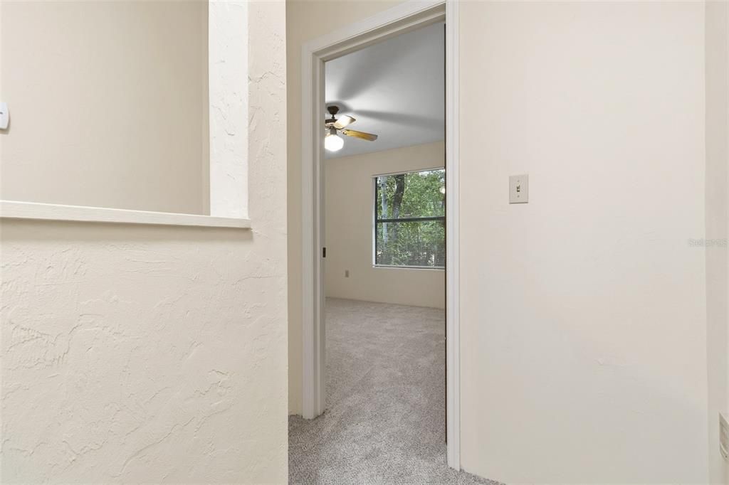 For Sale: $140,000 (2 beds, 1 baths, 952 Square Feet)