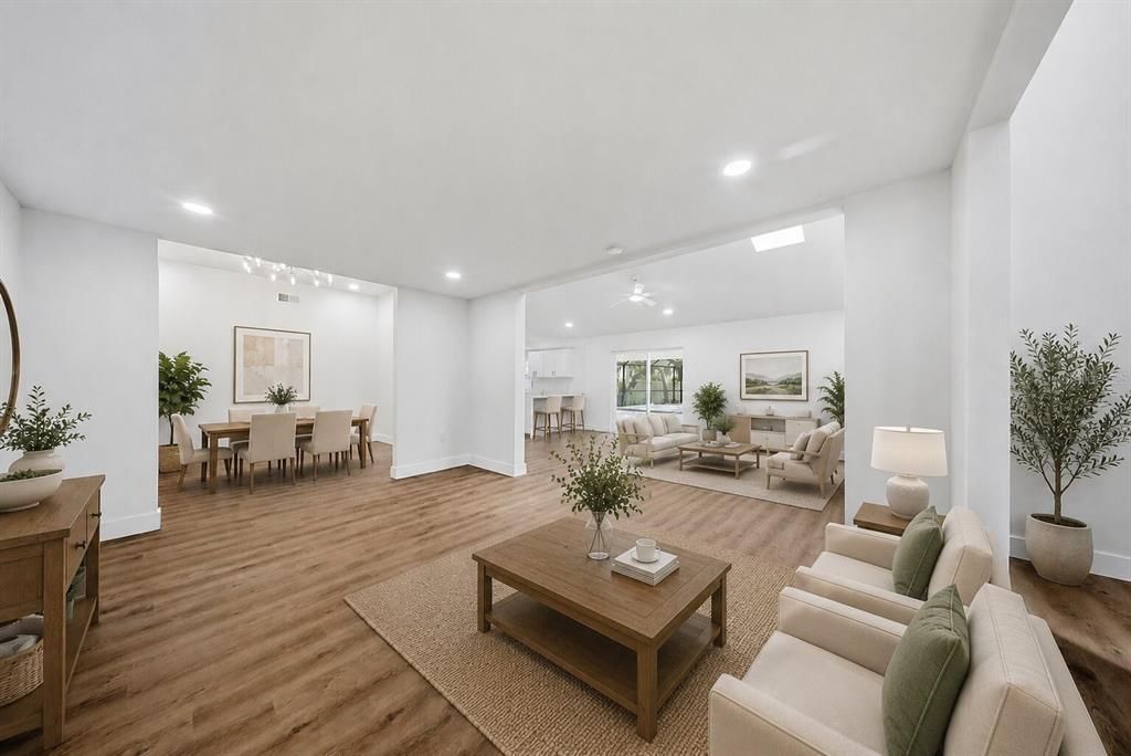 For Sale: $600,000 (4 beds, 2 baths, 2332 Square Feet)