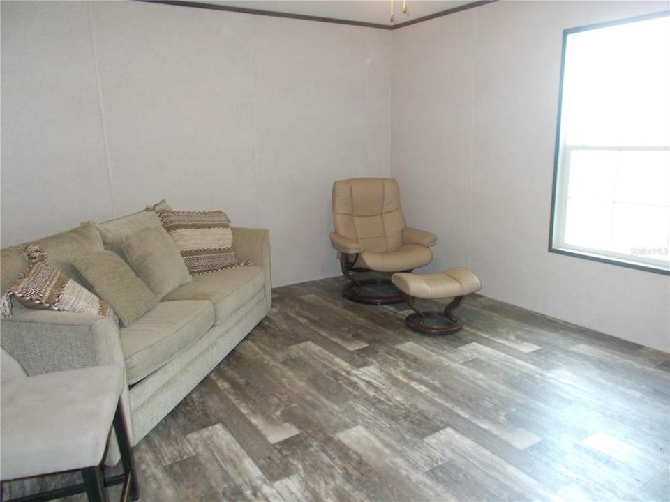 En Venta: $199,900 (3 camas, 2 baños, 1560 Pies cuadrados)