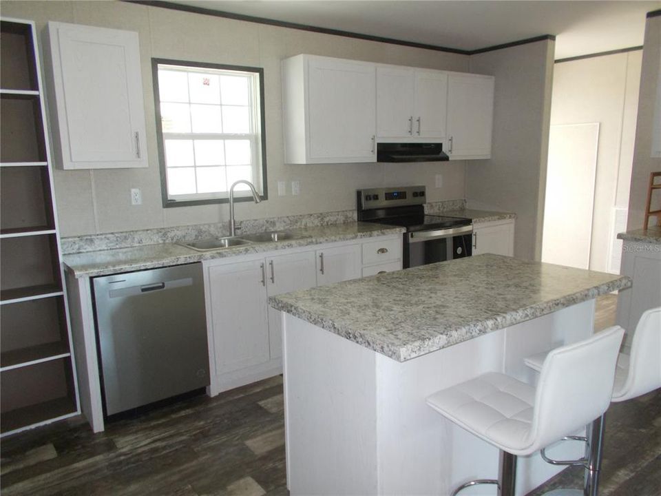 En Venta: $199,900 (3 camas, 2 baños, 1560 Pies cuadrados)