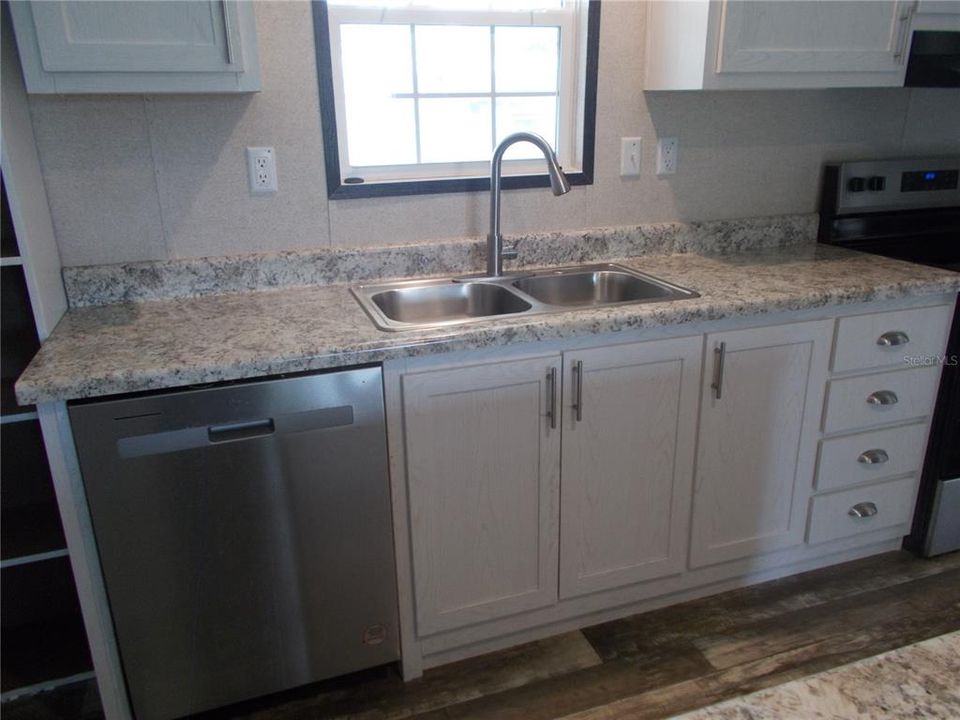 En Venta: $199,900 (3 camas, 2 baños, 1560 Pies cuadrados)