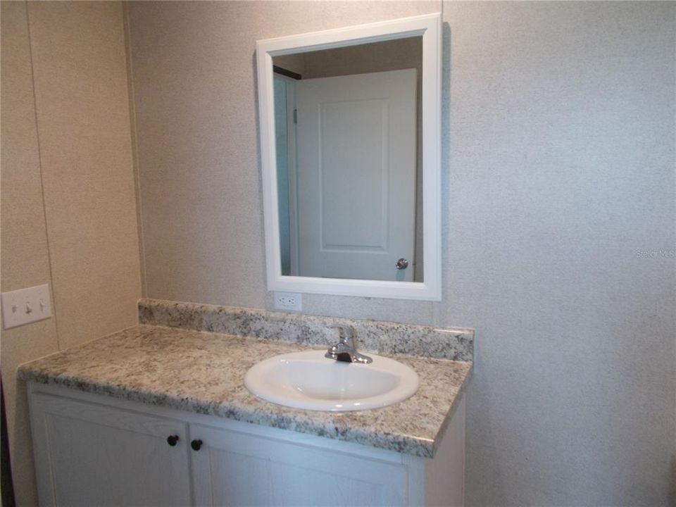 En Venta: $199,900 (3 camas, 2 baños, 1560 Pies cuadrados)