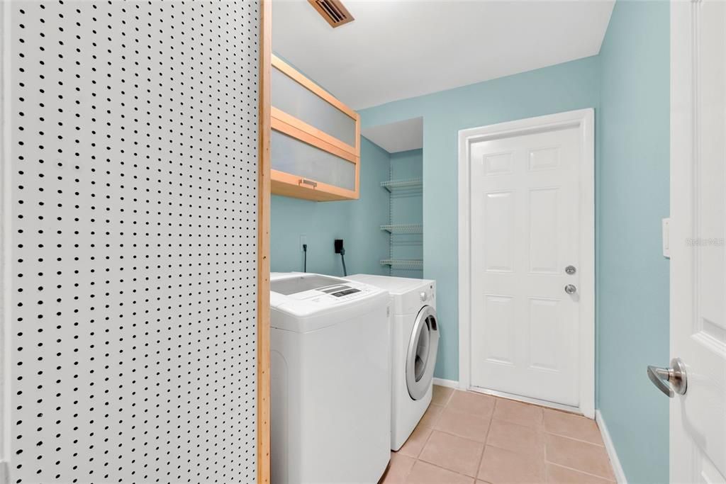 For Sale: $624,900 (4 beds, 2 baths, 1760 Square Feet)