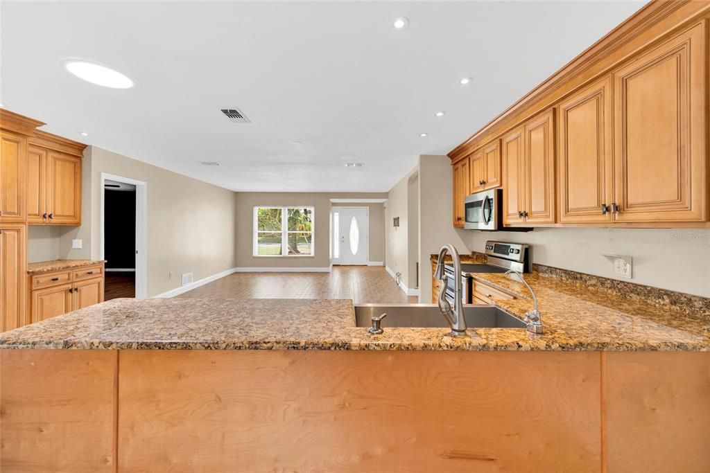 For Sale: $624,900 (4 beds, 2 baths, 1760 Square Feet)