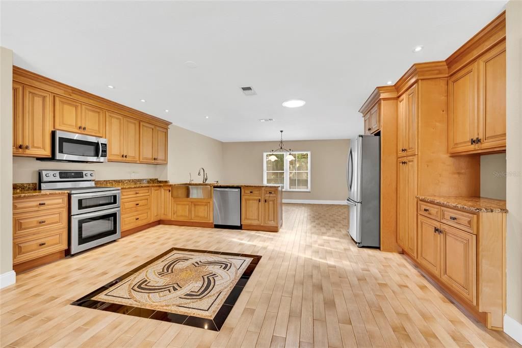 For Sale: $624,900 (4 beds, 2 baths, 1760 Square Feet)