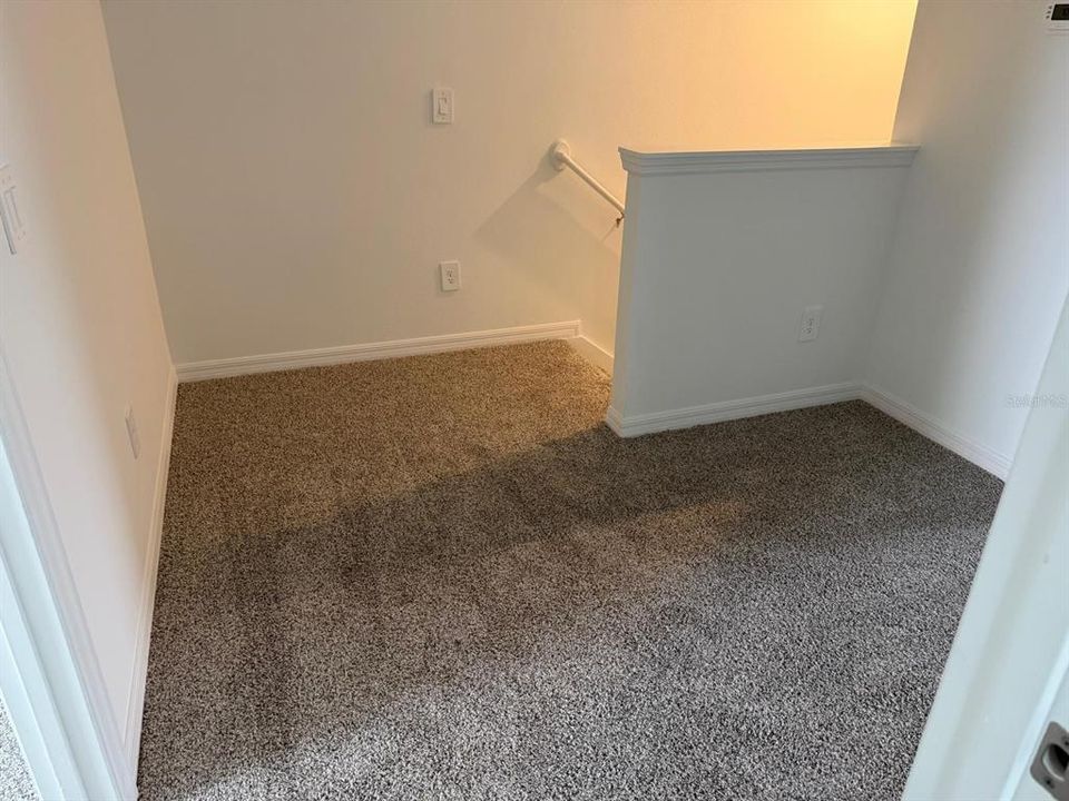For Rent: $2,400 (3 beds, 2 baths, 1566 Square Feet)
