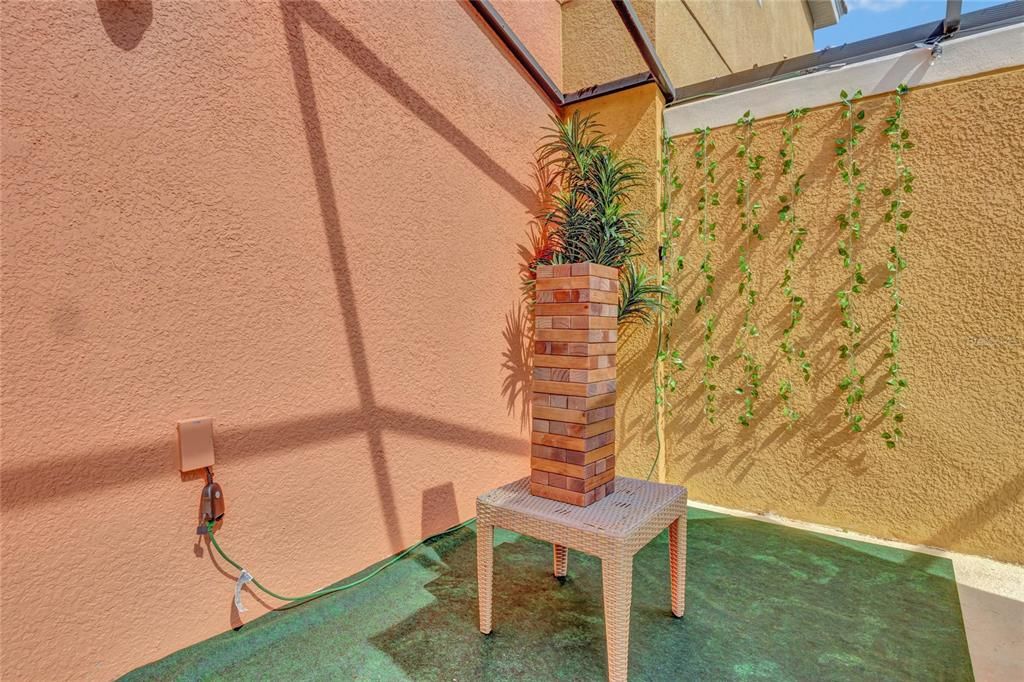 На продажу: $289,000 (2 спален, 2 ванн, 1161 Квадратных фут)