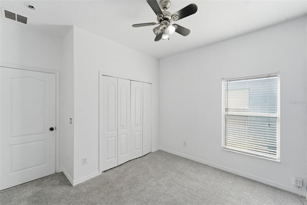 For Sale: $520,000 (5 beds, 2 baths, 2391 Square Feet)