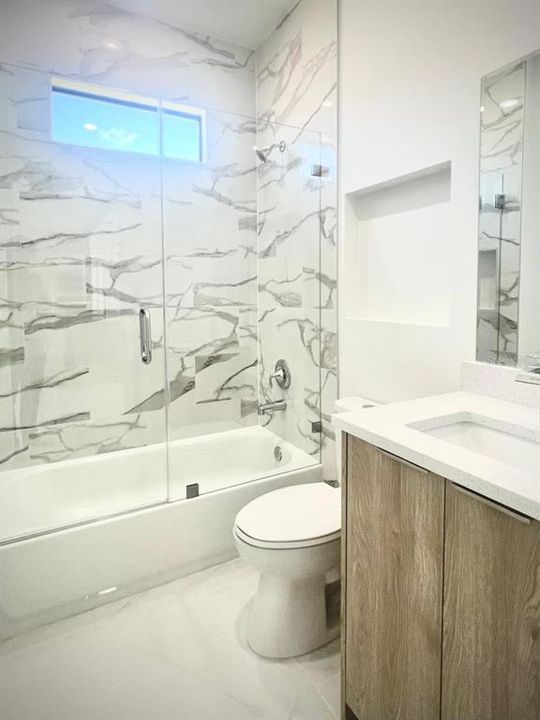 For Sale: $370,000 (4 beds, 2 baths, 1554 Square Feet)