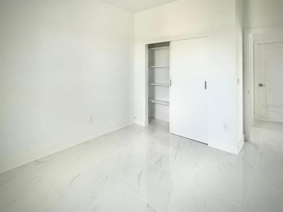 For Sale: $370,000 (4 beds, 2 baths, 1554 Square Feet)