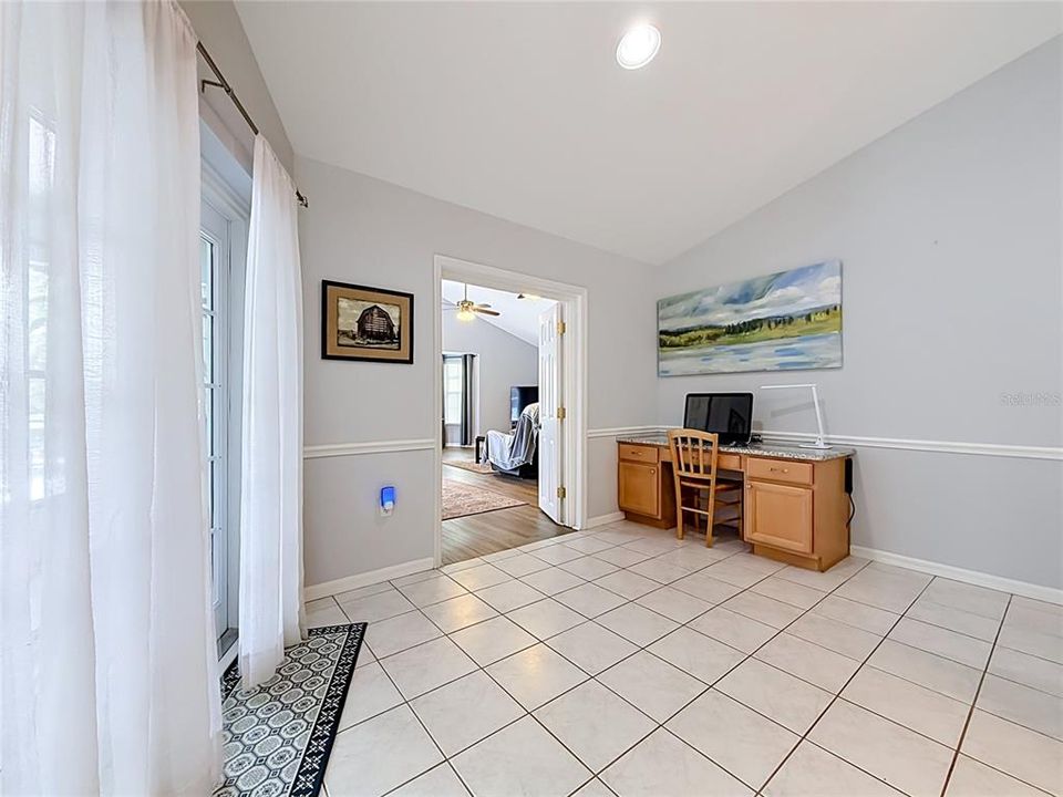 For Sale: $415,900 (3 beds, 2 baths, 2189 Square Feet)