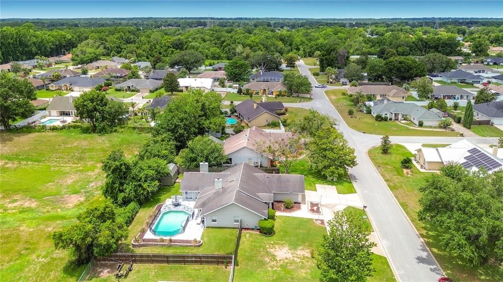 For Sale: $415,900 (3 beds, 2 baths, 2189 Square Feet)