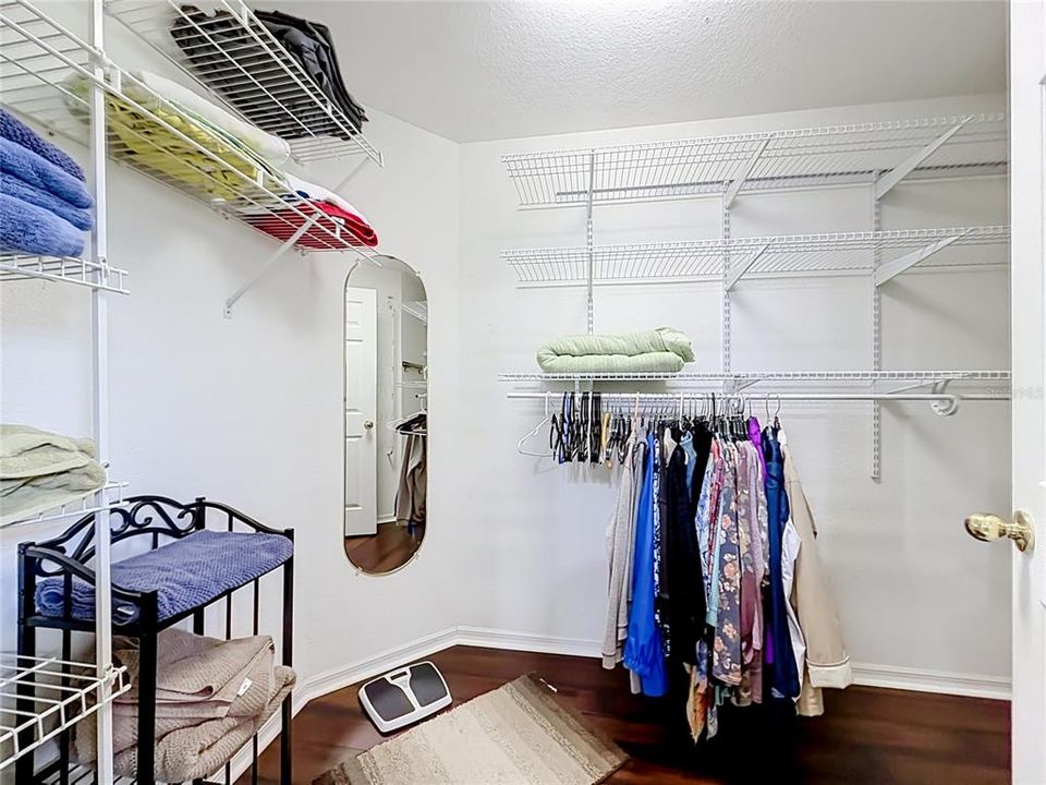For Sale: $415,900 (3 beds, 2 baths, 2189 Square Feet)