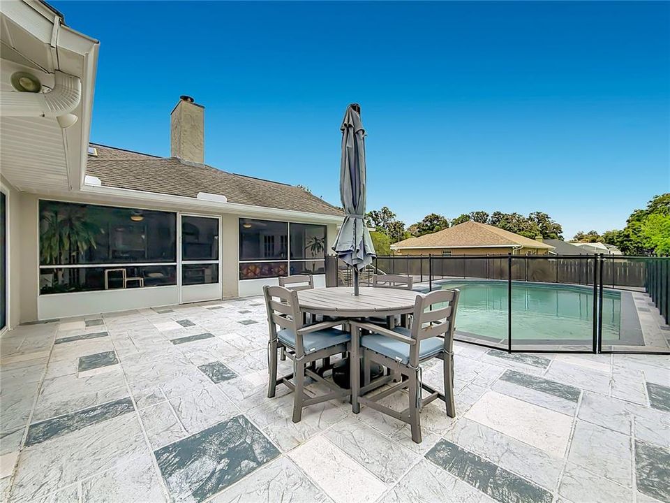 For Sale: $415,900 (3 beds, 2 baths, 2189 Square Feet)
