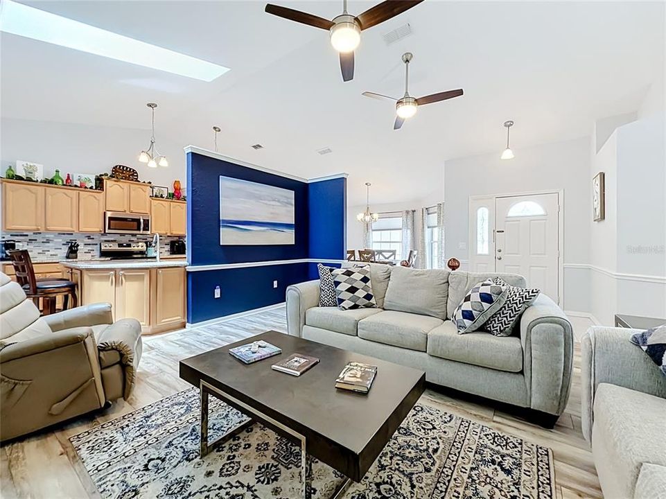 For Sale: $415,900 (3 beds, 2 baths, 2189 Square Feet)