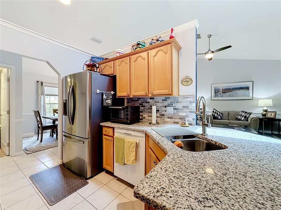For Sale: $415,900 (3 beds, 2 baths, 2189 Square Feet)