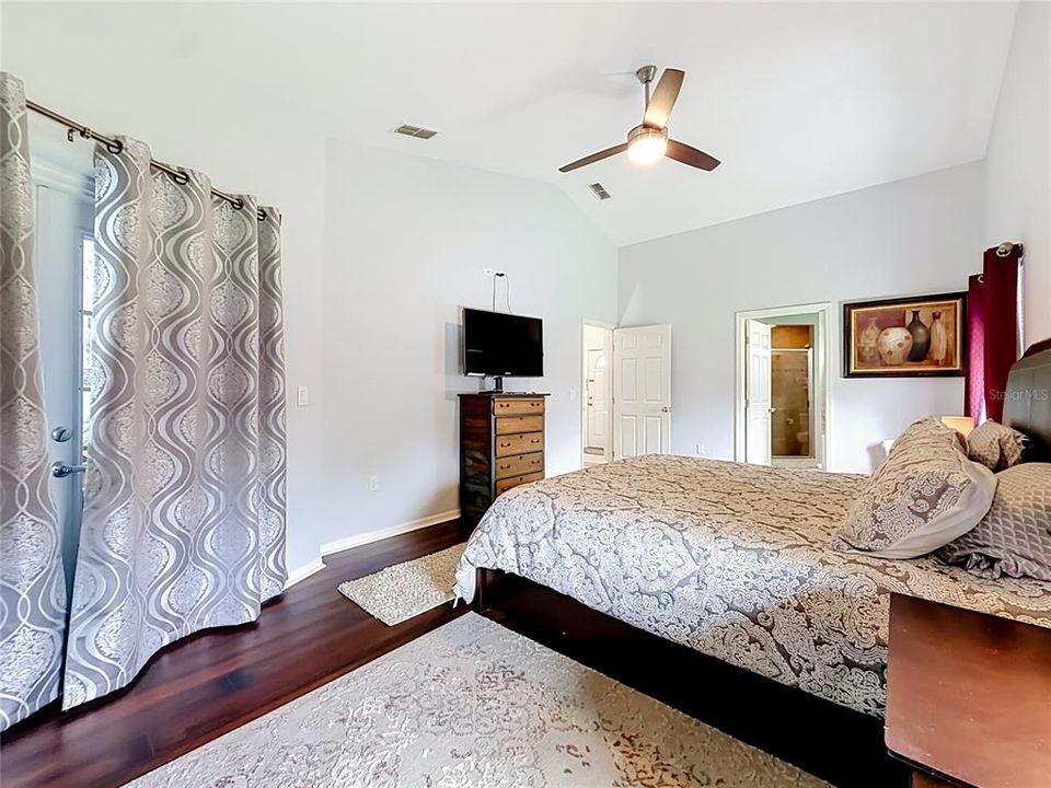 For Sale: $415,900 (3 beds, 2 baths, 2189 Square Feet)