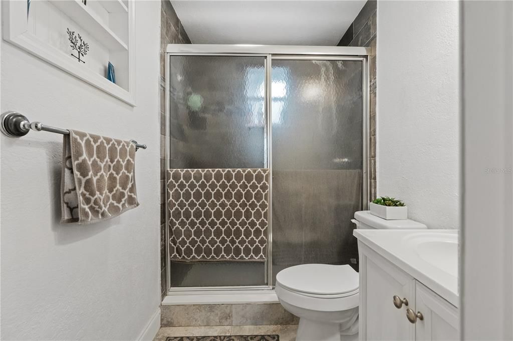На продажу: $238,900 (3 спален, 2 ванн, 1411 Квадратных фут)