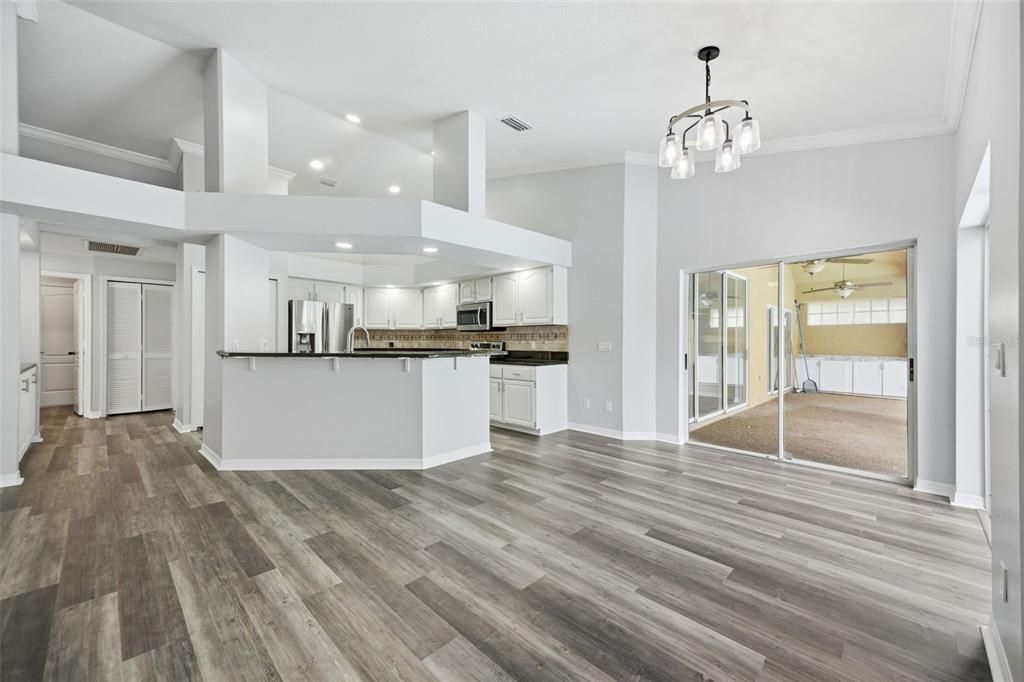 En Venta: $679,000 (4 camas, 3 baños, 2805 Pies cuadrados)