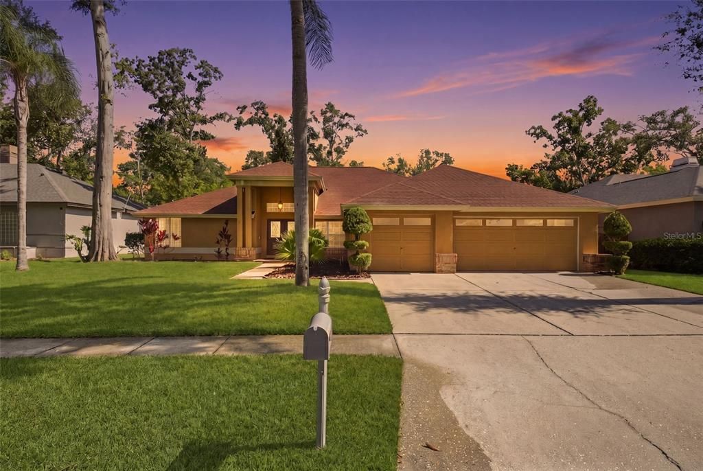 En Venta: $679,000 (4 camas, 3 baños, 2805 Pies cuadrados)