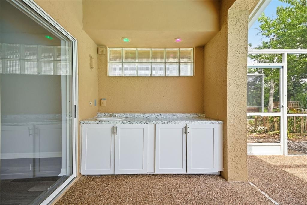 En Venta: $679,000 (4 camas, 3 baños, 2805 Pies cuadrados)