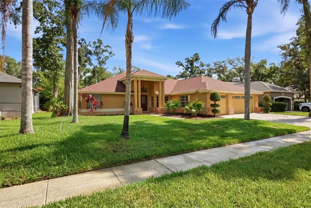 En Venta: $679,000 (4 camas, 3 baños, 2805 Pies cuadrados)