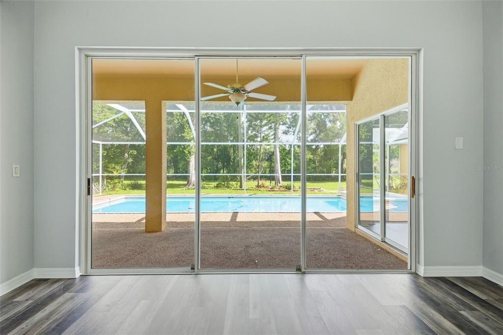 En Venta: $679,000 (4 camas, 3 baños, 2805 Pies cuadrados)