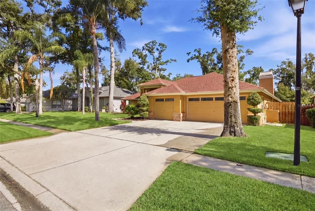 En Venta: $679,000 (4 camas, 3 baños, 2805 Pies cuadrados)