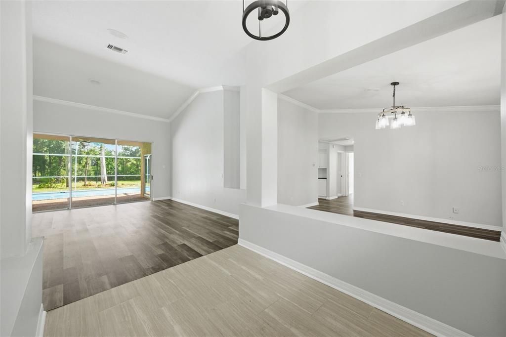 En Venta: $679,000 (4 camas, 3 baños, 2805 Pies cuadrados)