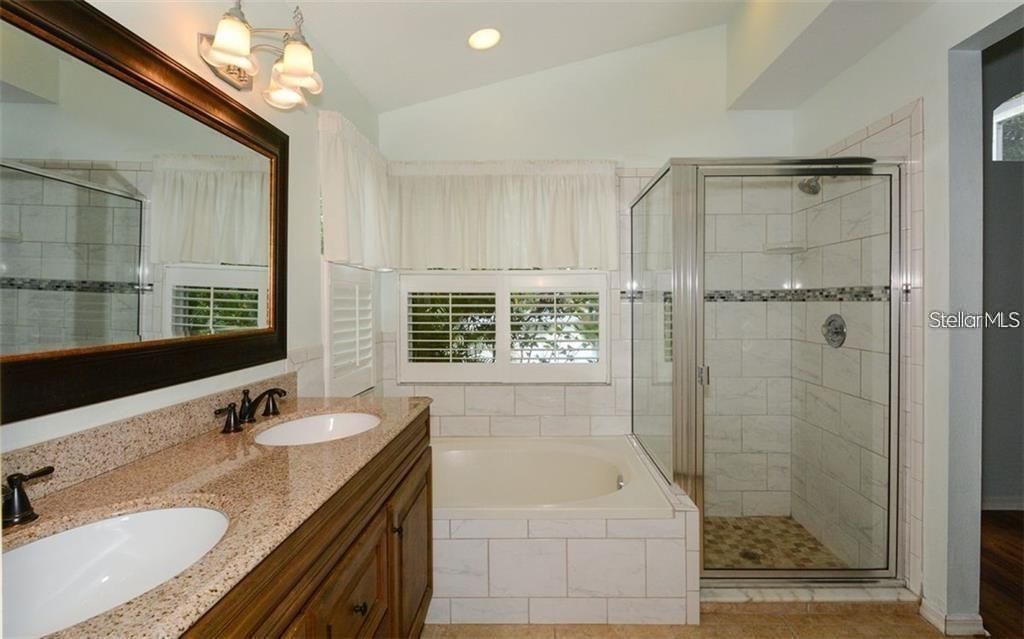 For Rent: $2,750 (3 beds, 2 baths, 1752 Square Feet)