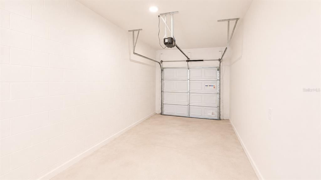 For Rent: $2,500 (3 beds, 2 baths, 1873 Square Feet)