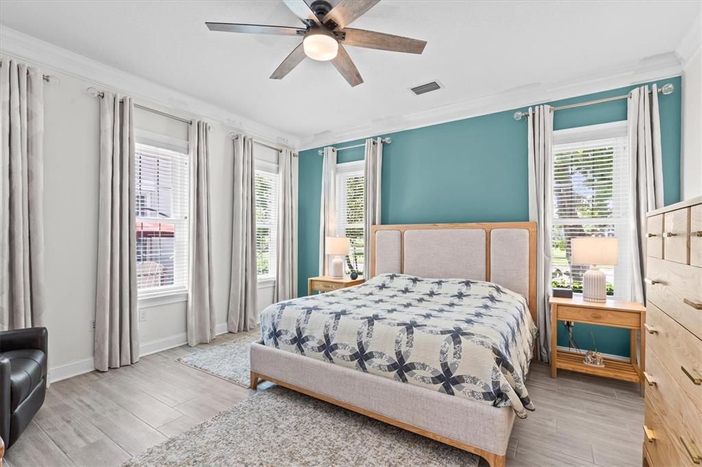 For Sale: $875,000 (4 beds, 4 baths, 3660 Square Feet)