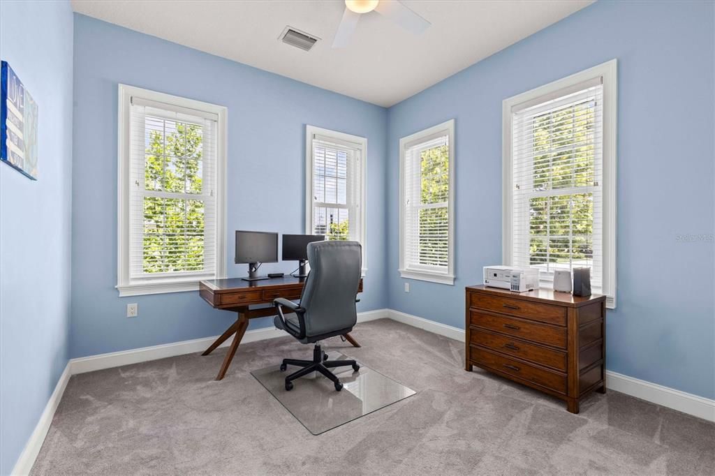 For Sale: $875,000 (4 beds, 4 baths, 3660 Square Feet)