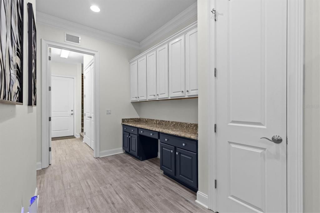 For Sale: $875,000 (4 beds, 4 baths, 3660 Square Feet)
