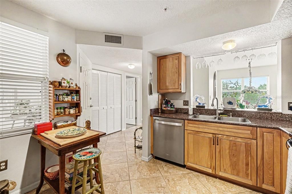 For Sale: $279,000 (3 beds, 2 baths, 1349 Square Feet)