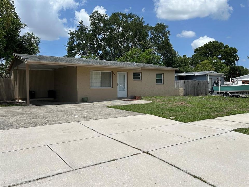 For Sale: $329,999 (2 beds, 2 baths, 1152 Square Feet)