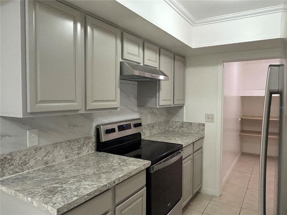 For Sale: $329,999 (2 beds, 2 baths, 1152 Square Feet)