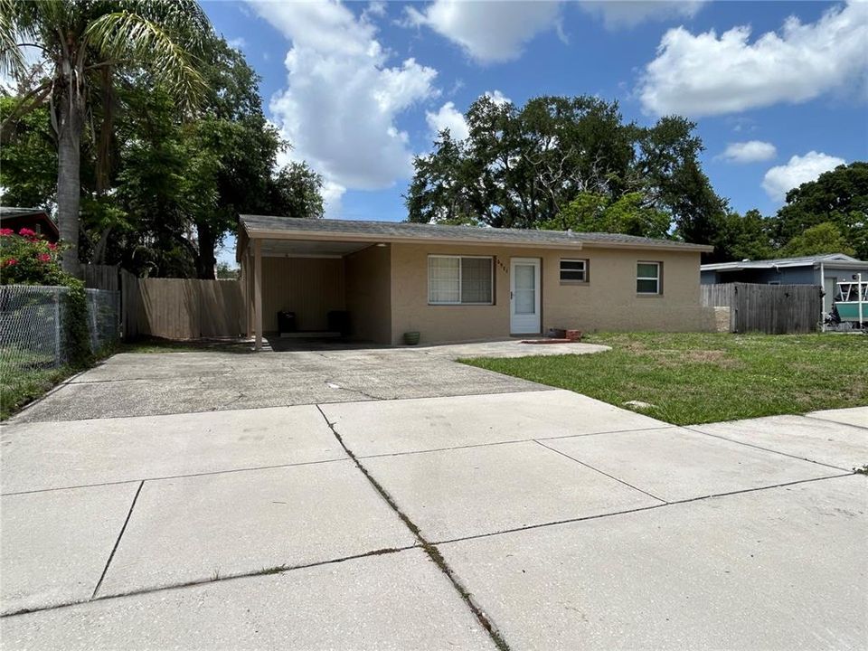 For Sale: $329,999 (2 beds, 2 baths, 1152 Square Feet)