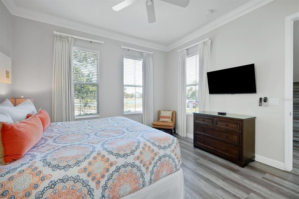 For Sale: $630,000 (4 beds, 2 baths, 2296 Square Feet)