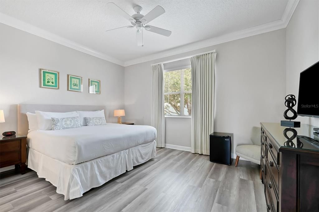 For Sale: $630,000 (4 beds, 2 baths, 2296 Square Feet)
