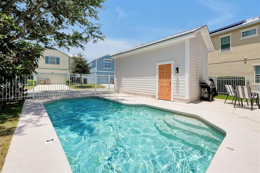 For Sale: $630,000 (4 beds, 2 baths, 2296 Square Feet)