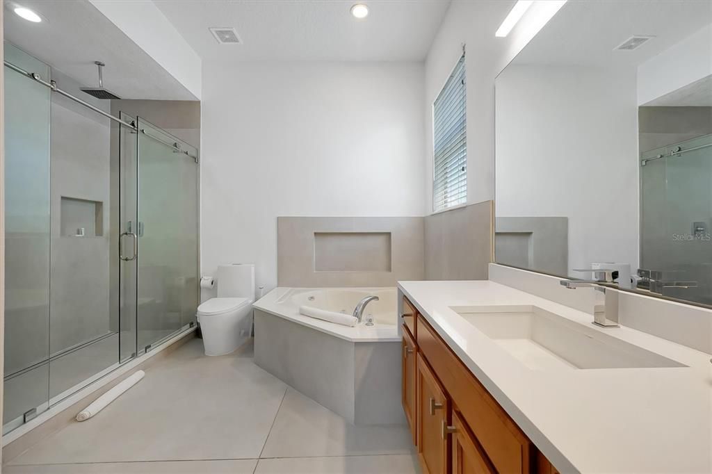For Sale: $630,000 (4 beds, 2 baths, 2296 Square Feet)